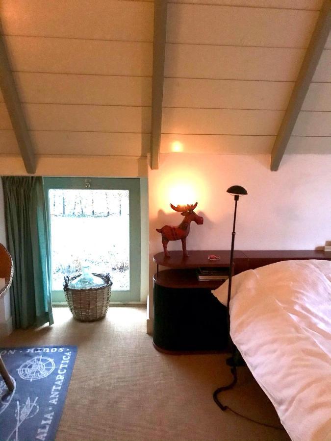 Aan De Dwarsweg Hotel Uffelte Bagian luar foto