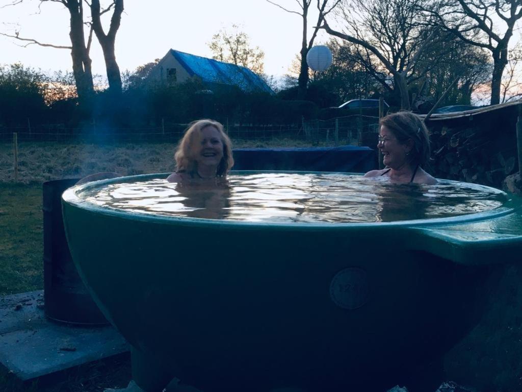 Aan De Dwarsweg Hotel Uffelte Bagian luar foto