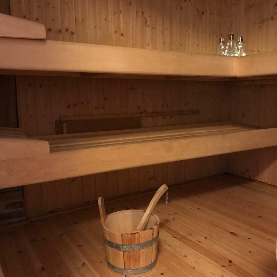 Aan De Dwarsweg Hotel Uffelte Bagian luar foto